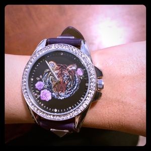 Roca wear watch
